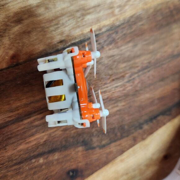 Skeye Pico Drone Quadcopter needs charger - Picture 2 of 5